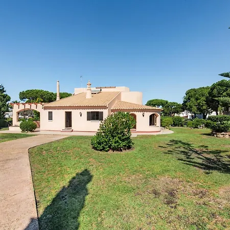 5 En-suite Bedrooms, Close To Centre, Free Ac Wifi Loulé