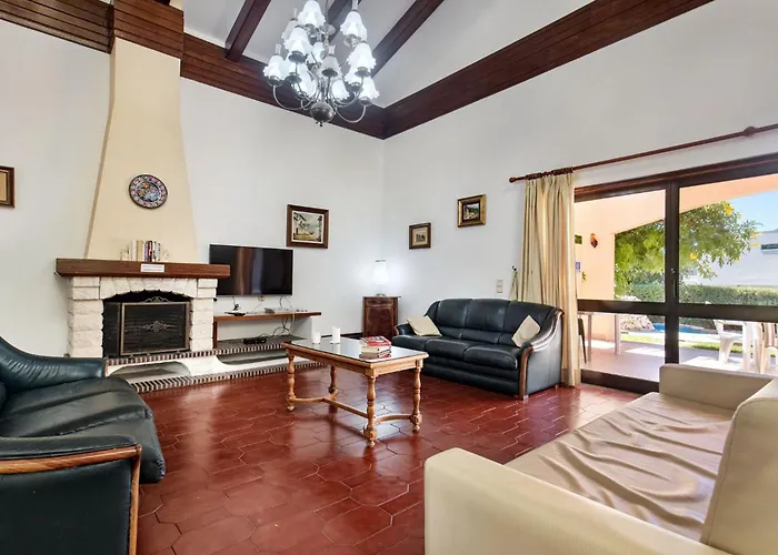 ヴィラ 5 En-suite Bedrooms, Close To Centre, Free Ac Wifi