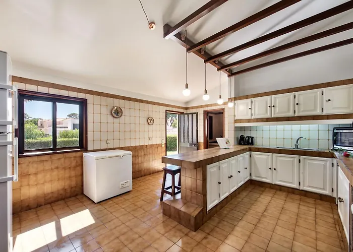 ヴィラ 5 En-suite Bedrooms, Close To Centre, Free Ac Wifi *