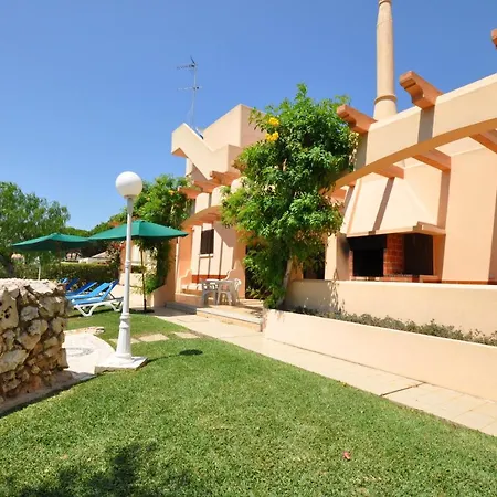 Villa Set In Good Sized, Mature Gardens Which Afford A Very Good Degree Of Privacy And Loule