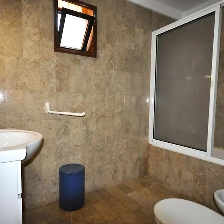 Set In Good Sized, Mature Gardens Which Afford A Very Good Degree Of Privacy And * Loule