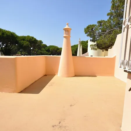 Set In Good Sized, Mature Gardens Which Afford A Very Good Degree Of Privacy And * Loule