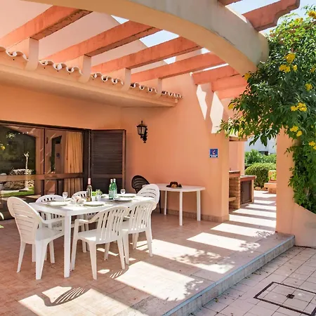 Vila 5 En-suite Bedrooms, Close To Centre, Free Ac Wifi