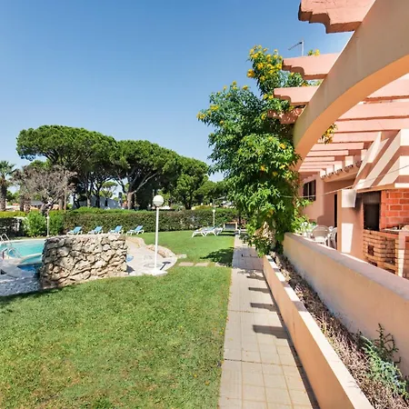 5 En-suite Bedrooms, Close To Centre, Free Ac Wifi *