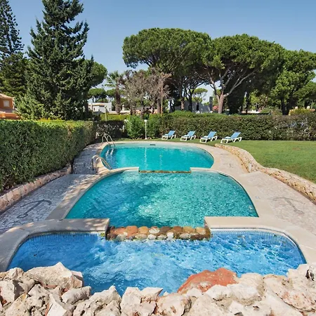 Villa 5 En-suite Bedrooms, Close To Centre, Free Ac Wifi