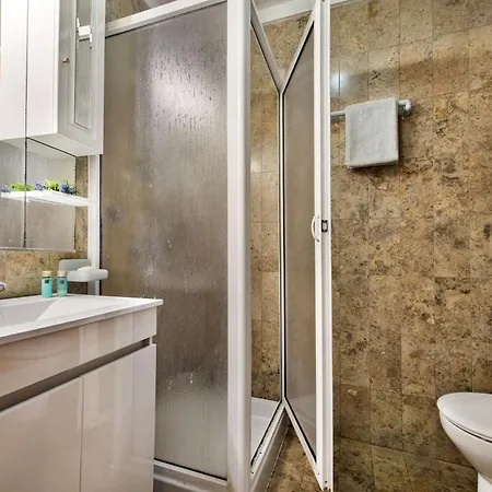 5 En-suite Bedrooms, Close To Centre, Free Ac Wifi ヴィラ