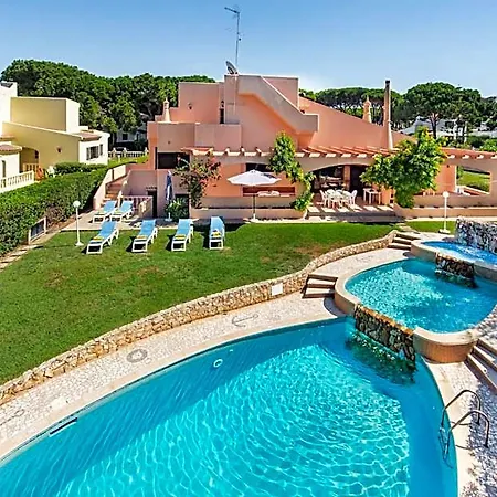 5 En-suite Bedrooms, Close To Centre, Free Ac Wifi Willa *