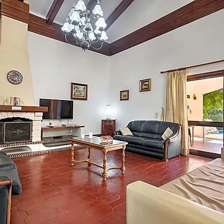 Willa 5 En-suite Bedrooms, Close To Centre, Free Ac Wifi *