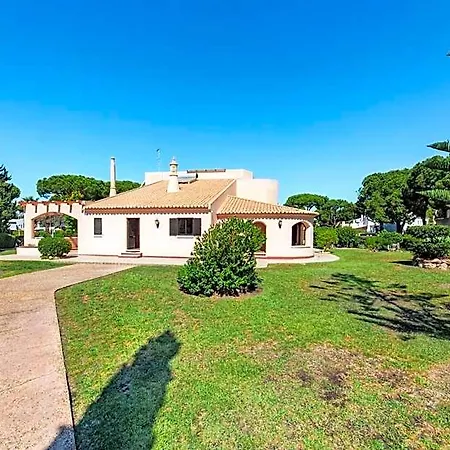 5 En-suite Bedrooms, Close To Centre, Free Ac Wifi *