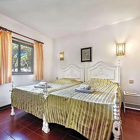 5 En-suite Bedrooms, Close To Centre, Free Ac Wifi ヴィラ クアルテイラ