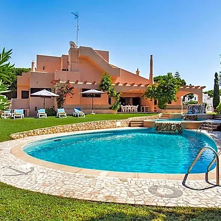 5 En-suite Bedrooms, Close To Centre, Free Ac Wifi Quarteira