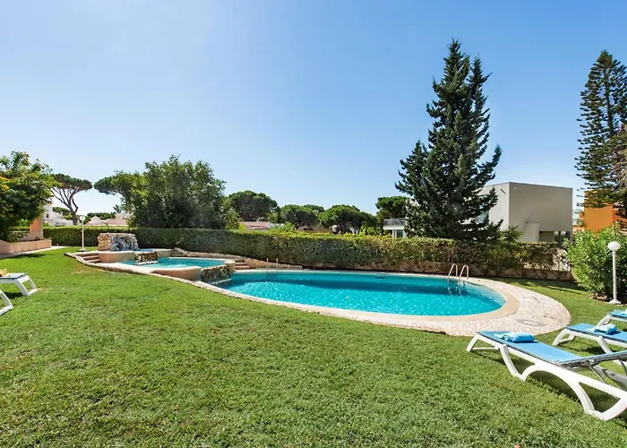 5 En-suite Bedrooms, Close To Centre, Free Ac Wifi * Loulé