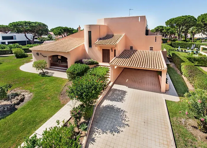 5 En-suite Bedrooms, Close To Centre, Free Ac Wifi Loulé