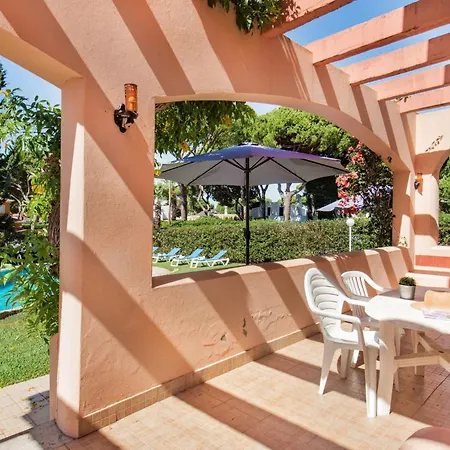 5 En-suite Bedrooms, Close To Centre, Free Ac Wifi Villa *