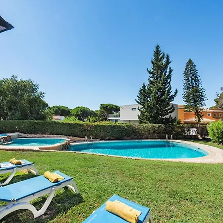 5 En-suite Bedrooms, Close To Centre, Free Ac Wifi Villa Loulé
